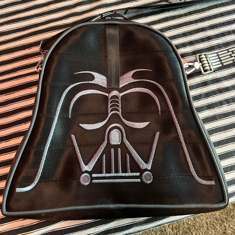 Harvey’s Star Wars Darth Vader Crossbody/Backpack